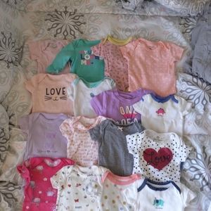 Newborn bodysuits lot